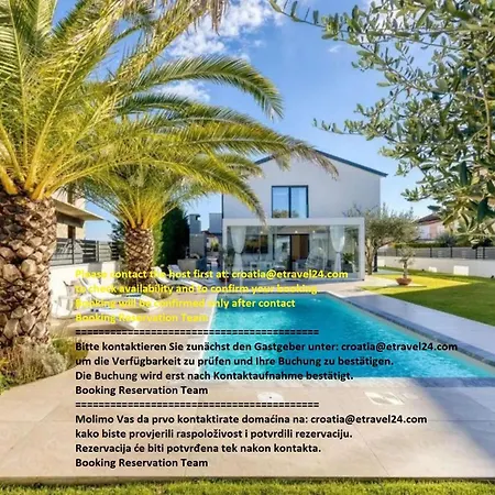 Stunning Noemi Villa